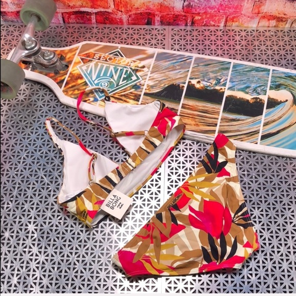 🔥🔥BILLABONG 🔥BIKINI SET🔥🔥 - Picture 5 of 8